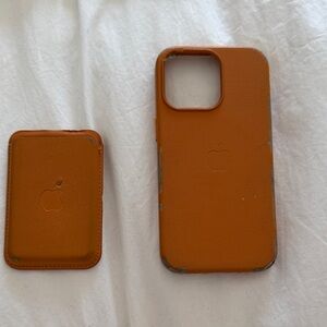 iPhone 13 Pro Apple Leather iPhone Case and Wallet - Orange